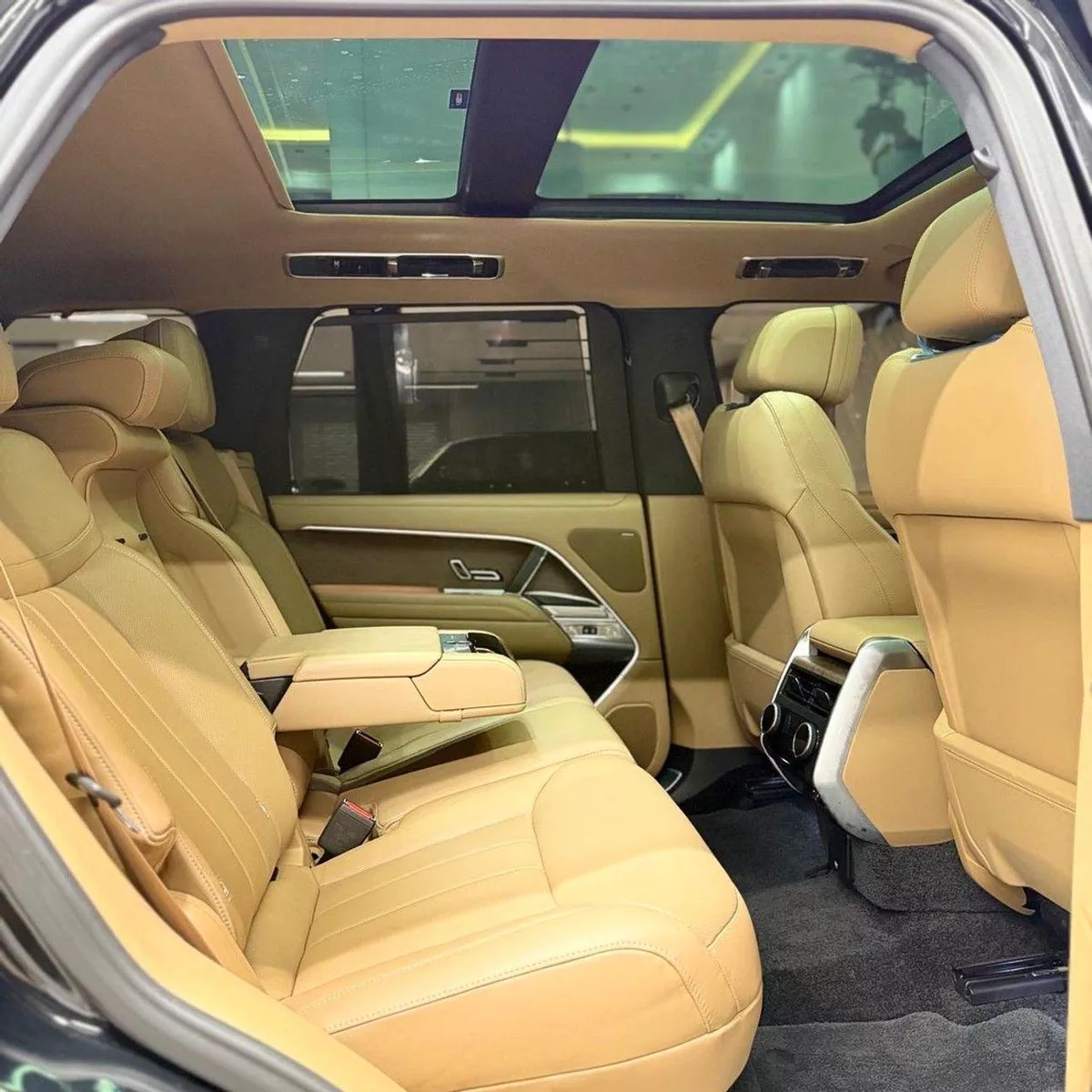 Land Rover Range Rover HSE P530 Land Rover Range Rover 2023 GCC specs-24-0