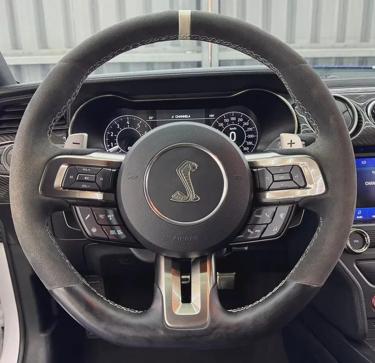 Ford Mustang Shelby GT500 2022 Low Mileage | GCC | White/Blue | AL Tayer Warranty and Service 2028-13-13