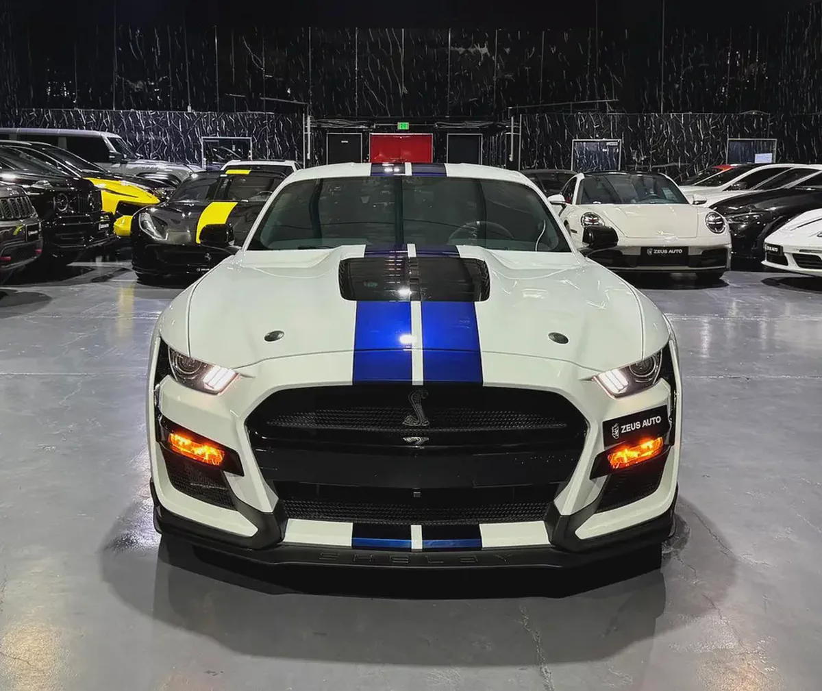 Ford Mustang Shelby GT500 2022 Low Mileage | GCC | White/Blue | AL Tayer Warranty and Service 2028-1-1