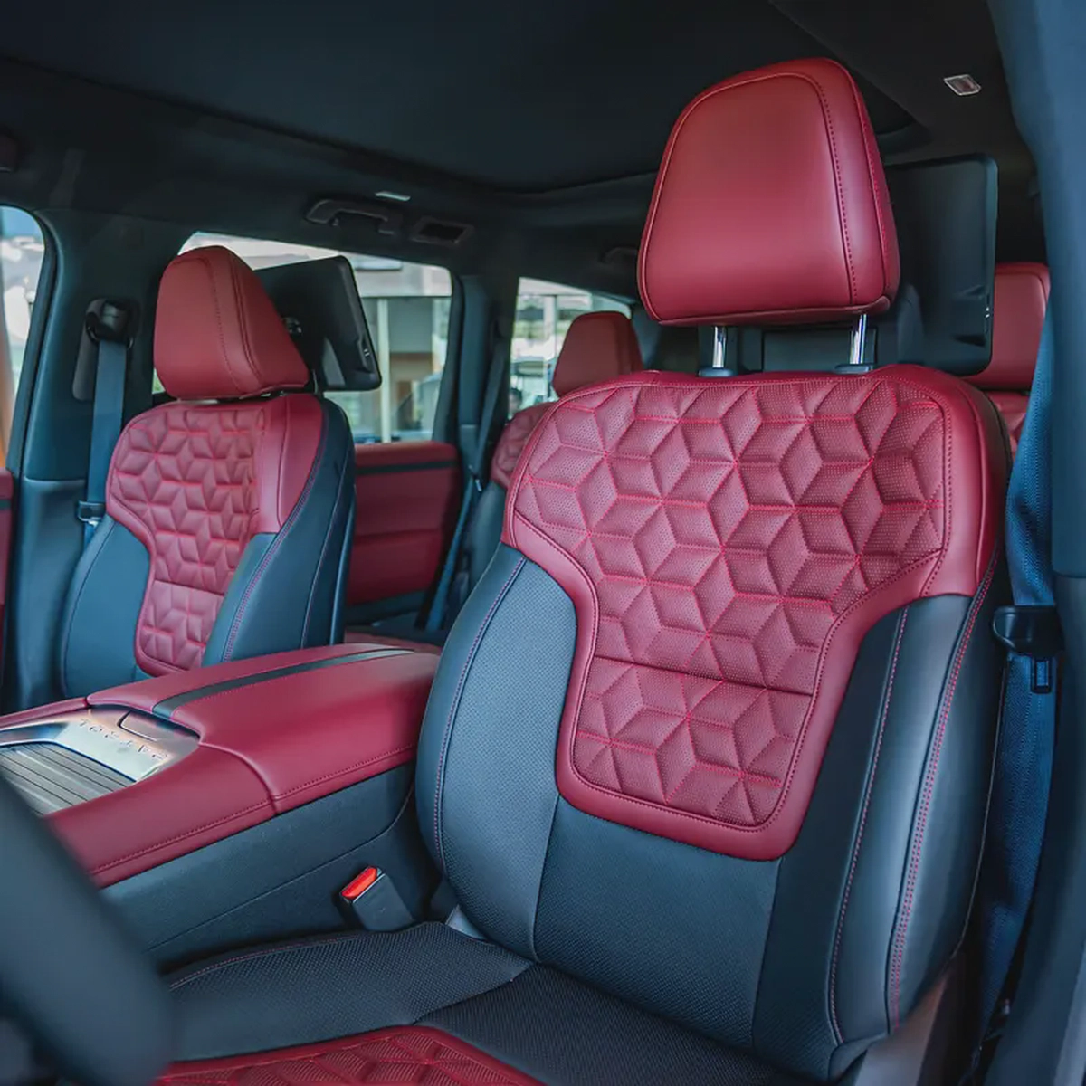 2026  NISSAN PATROL LE  PLATINIUM GCC BRAND NEW-9-9