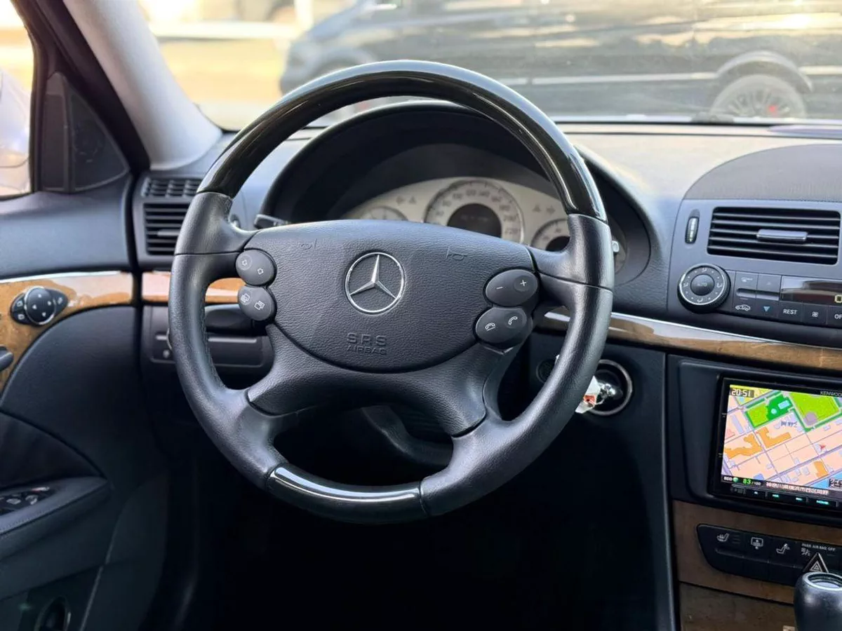 Mercedes Benz E350 STANDARD STD-6-0