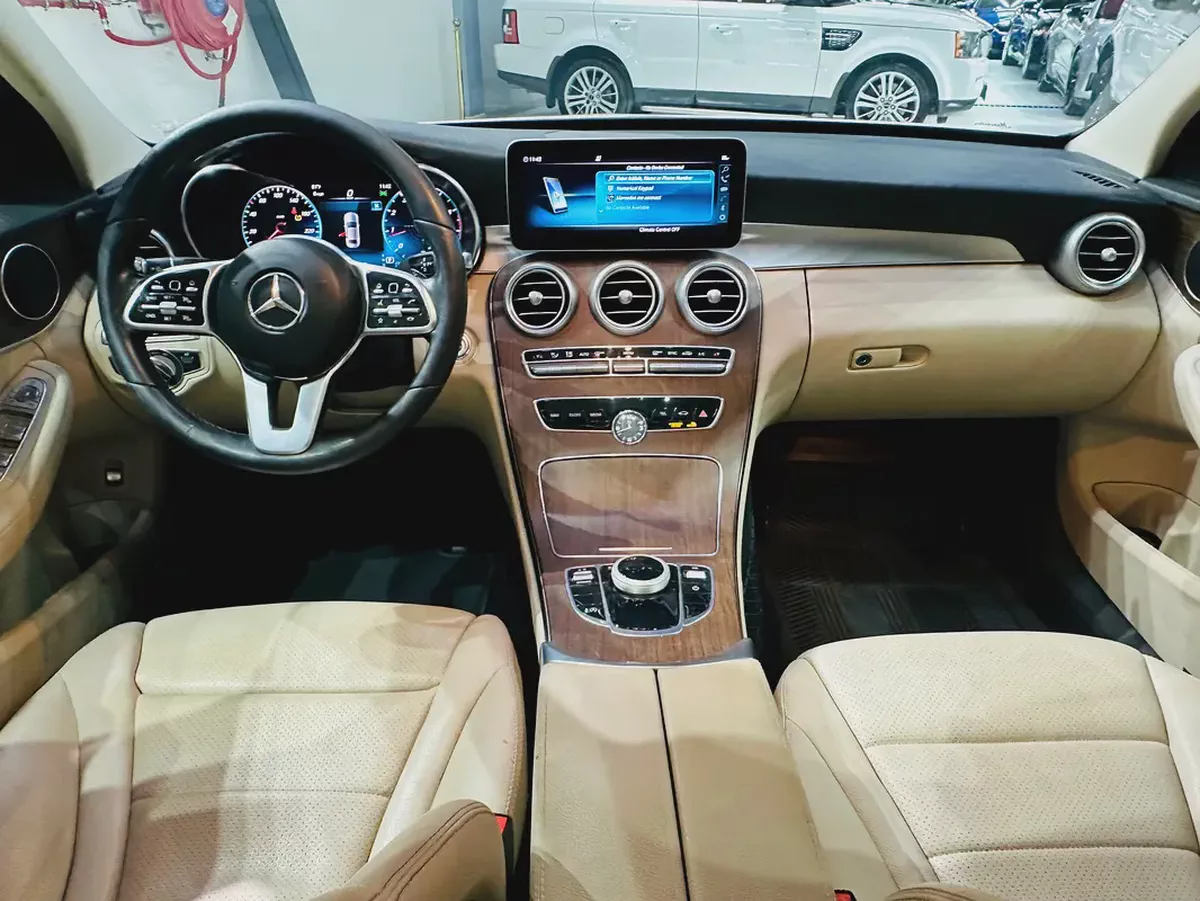 MERCEDES C300 2021 USA SPECS CLEAN CONDITION WITH ONE YEAR WARRANTY-12-12