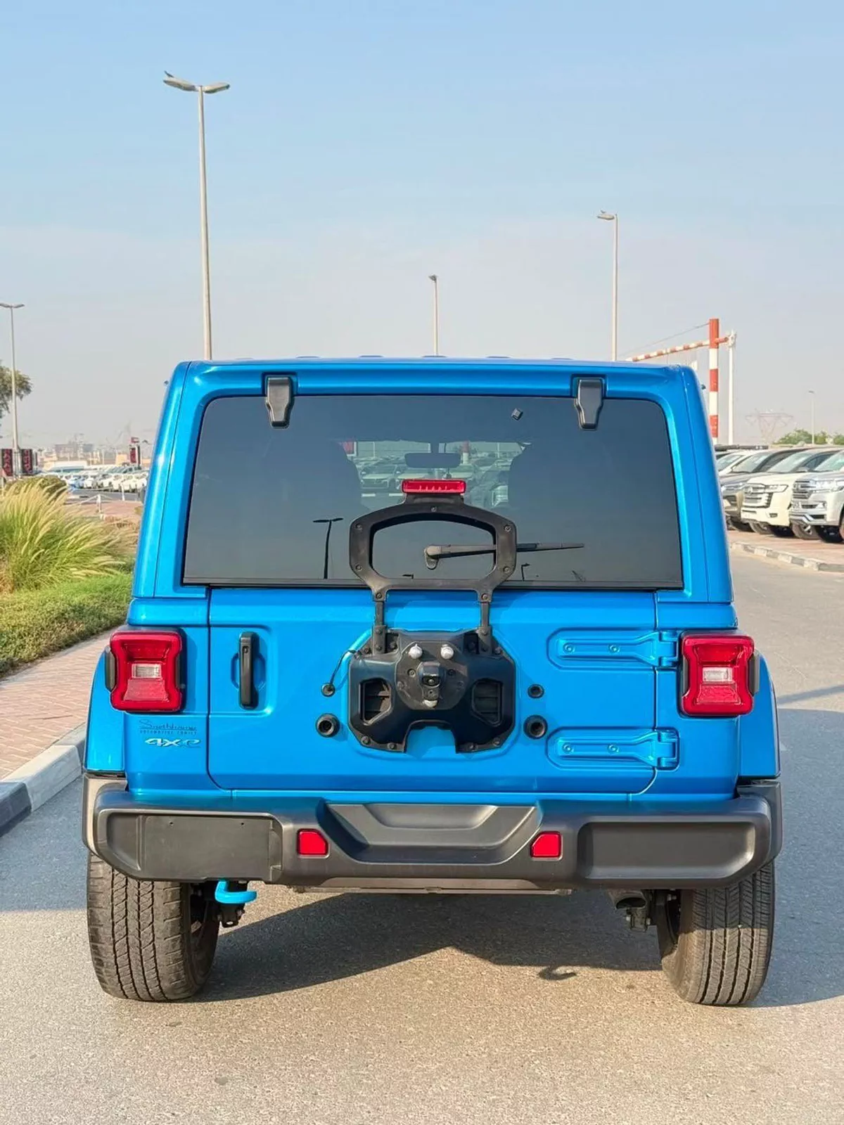 Jeep Wrangler SAHARA-3-0
