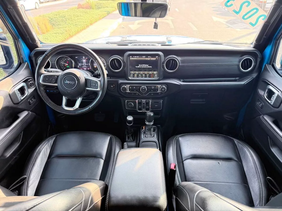 Jeep Wrangler SAHARA-4-0