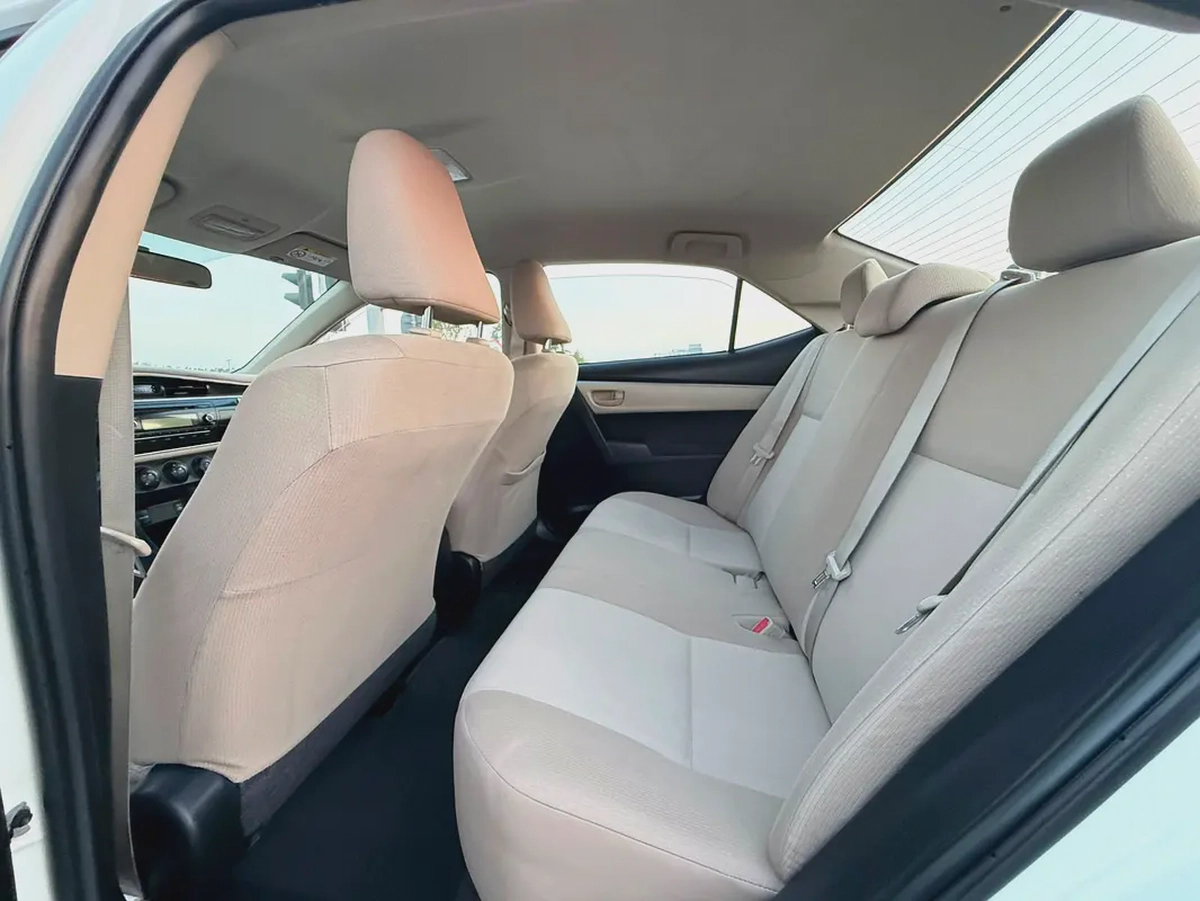 2016 Toyota Corolla SE - GCC Specs - Reliable Fuel Efficient-10-10
