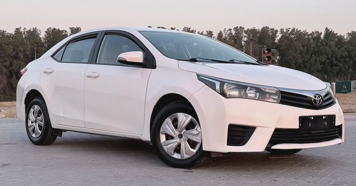 2016 Toyota Corolla SE - GCC Specs - Reliable Fuel Efficient-2-2