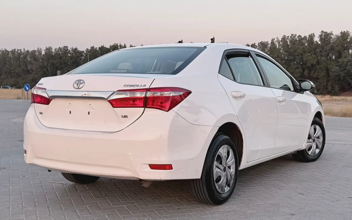 2016 Toyota Corolla SE - GCC Specs - Reliable Fuel Efficient-8-8