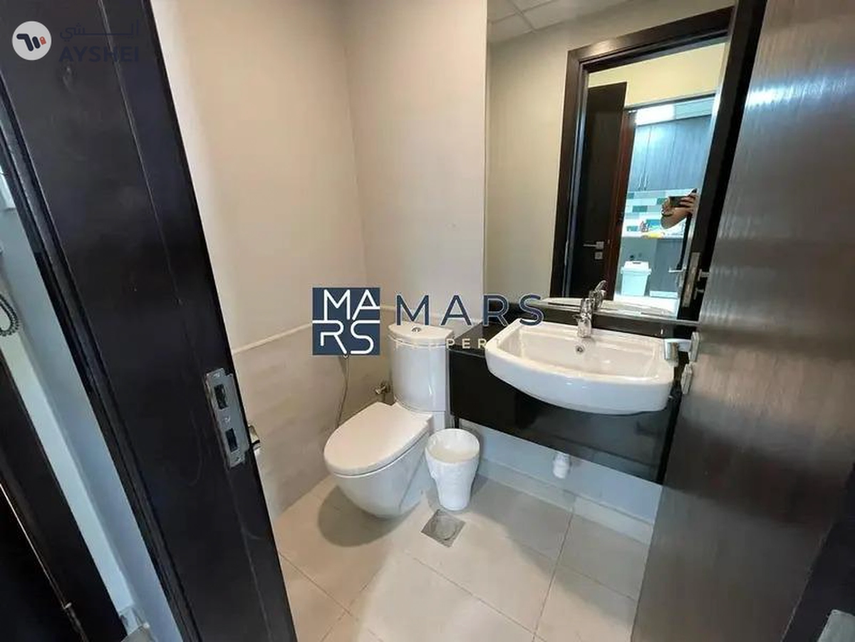 luxury| Modern style| Prime location| PRIVET GARDEN | Full amentias | Free hold