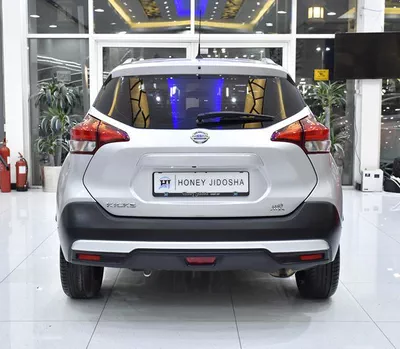 Nissan Kicks ( 2017 Model ) in Silver Color GCC Specs-9