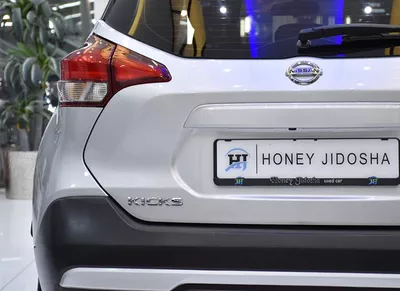 Nissan Kicks ( 2017 Model ) in Silver Color GCC Specs-4
