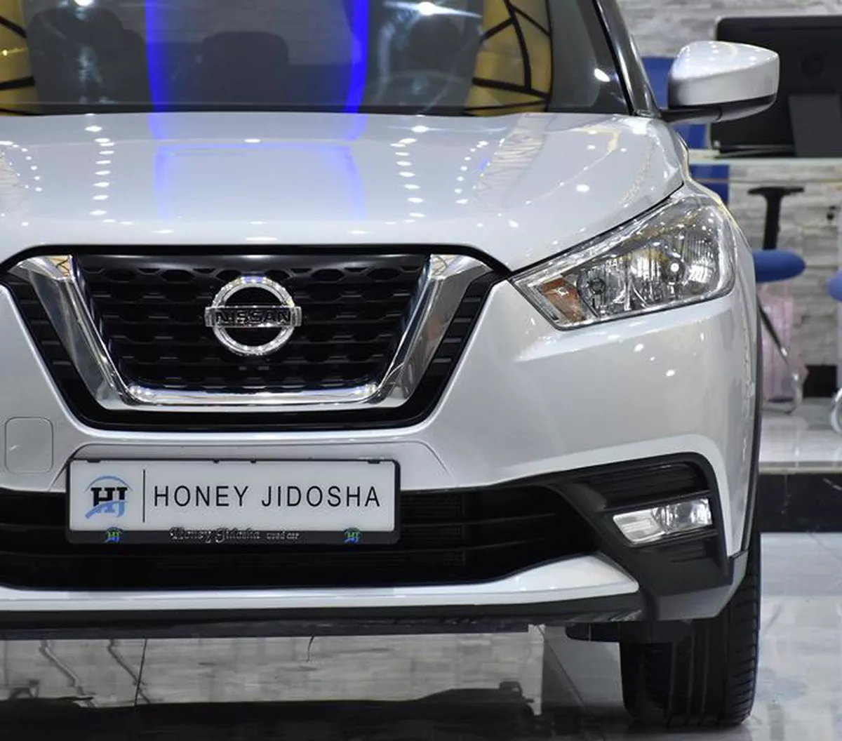 Nissan Kicks ( 2017 Model ) in Silver Color GCC Specs-2-2