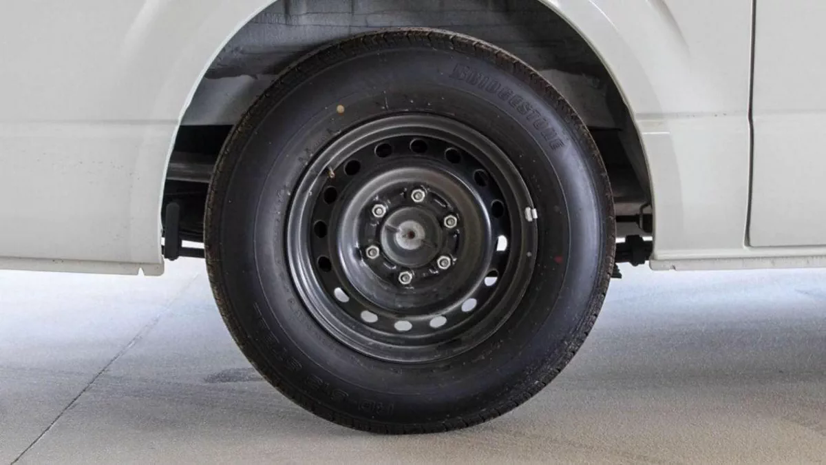 Toyota Hiace GL Toyota hiace cargo standard 2.7L V4 PETROL-10-0
