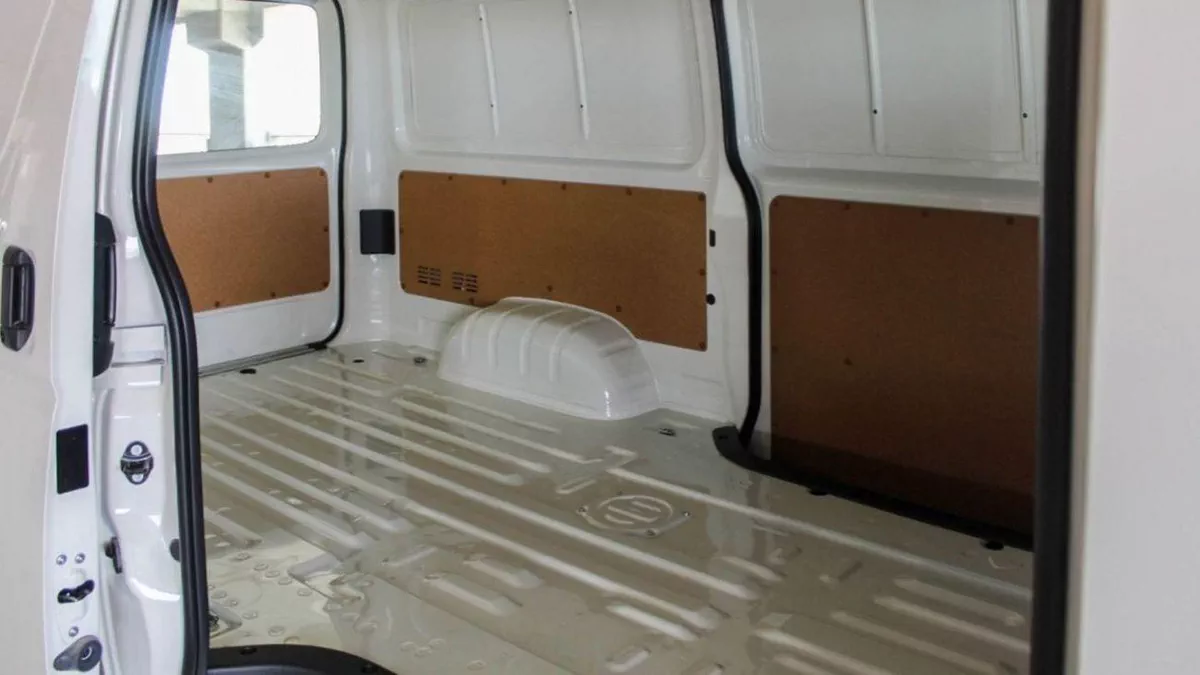 Toyota Hiace GL Toyota hiace cargo standard 2.7L V4 PETROL-12-0