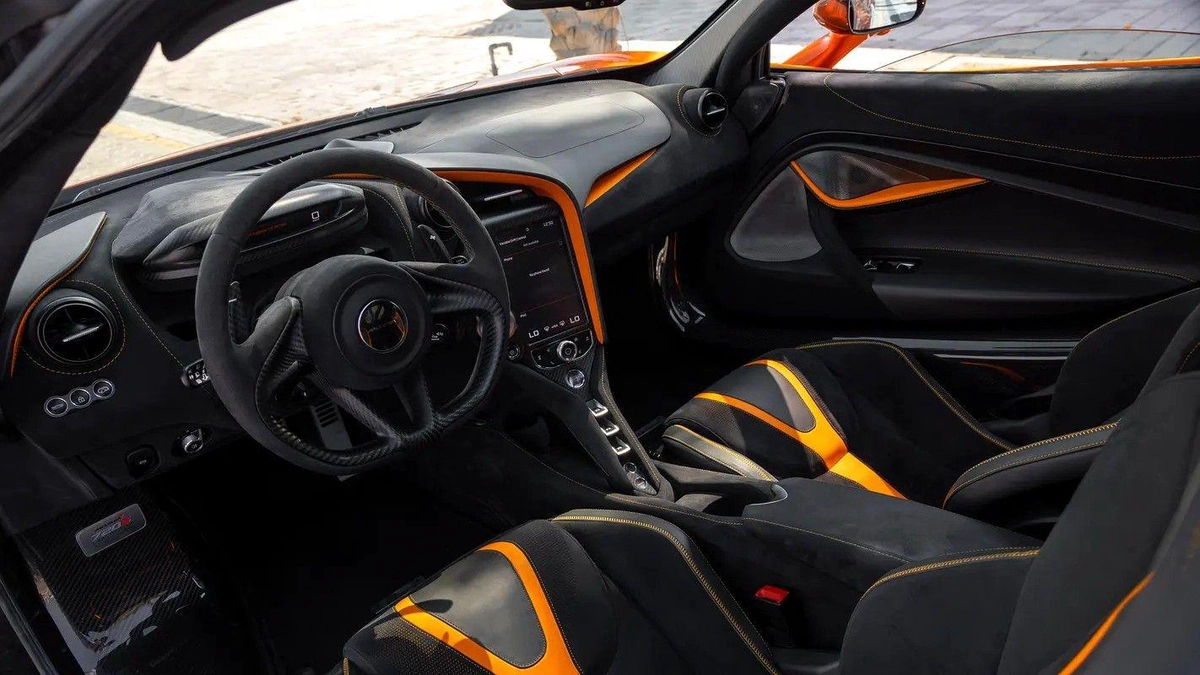 For sale McLaren 720S, 4.0 l, 2018 in Dubai-14-14