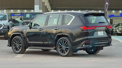 ( Only For Export ) 2026 Lexus LX 700h F Sport 3.5TT V6 Hybrid AWD GCC BRAND NEW-4