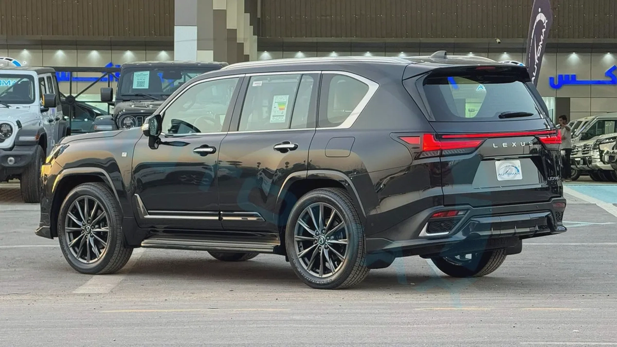 ( Only For Export ) 2026 Lexus LX 700h F Sport 3.5TT V6 Hybrid AWD GCC BRAND NEW-4-4