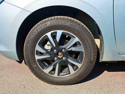 Suzuki Swift GLX | GCC WITH RADAR | BLINDSPOTS | HIGH OPTION | CODE # GLXHR-16
