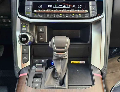 Toyota Land Cruiser VX HYBRID | 3.5L V6 PETROL | RADAR | PWR WITH LEATHER SEATS | 360* CAMERAS | SUNROOF | BID DVD | JBL-6
