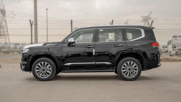 2026 Toyota Land Cruiser VXR 3.5L AT Petrol (Full option) - Black