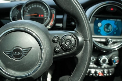 Mini Cooper STD | GCC Specs | Original Paint | Low Mileage-12