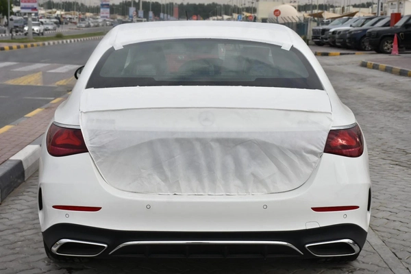 MERCEDES BENZ E300 AMG 4MATIC 2026 | WHITE