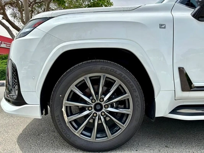 Lexus LX 700h F-Sport 2025 - GCC Specs - Brand New Hybrid Luxury SUV-11