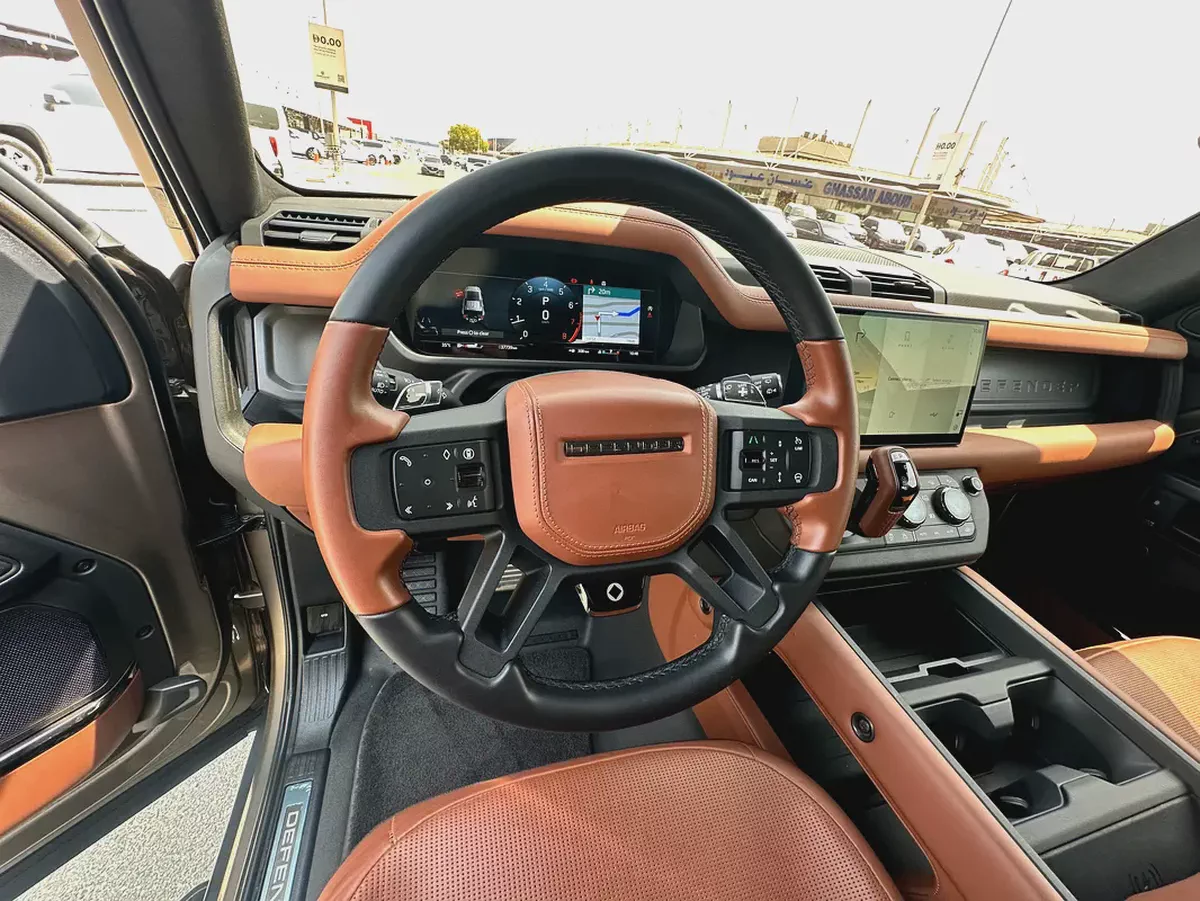 Land Rover Defender 110 Octa P635 2025 GCC Specs-14-14