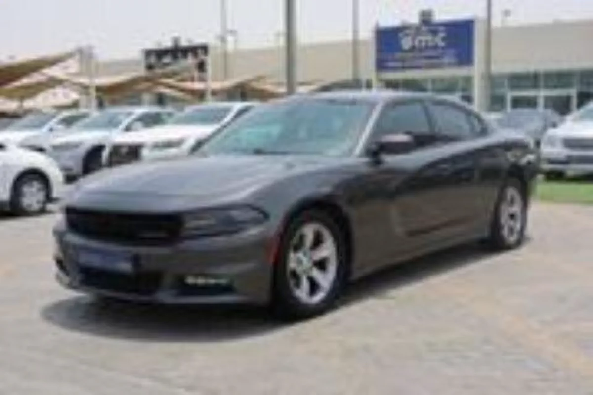 Used Dodge Charger 3.6L SXT Mid Option 2015
