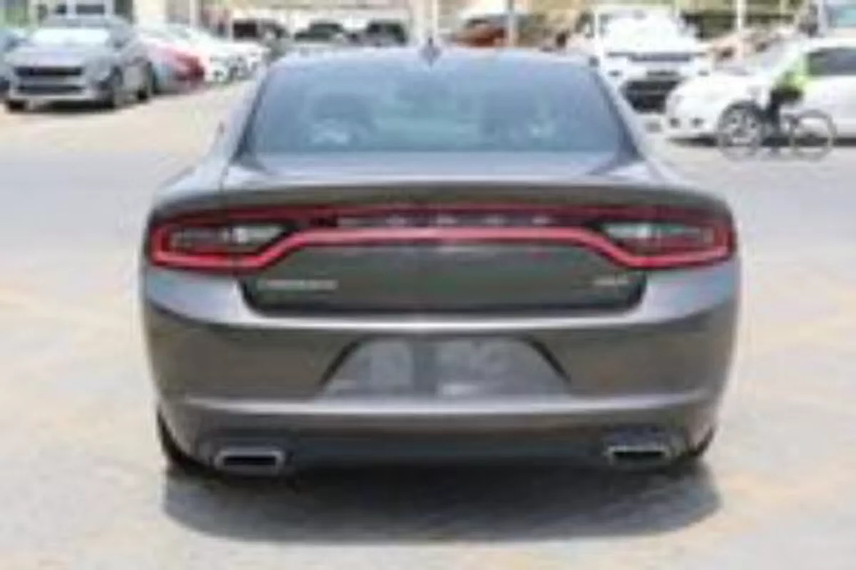 Used Dodge Charger 3.6L SXT Mid Option 2015-8-8