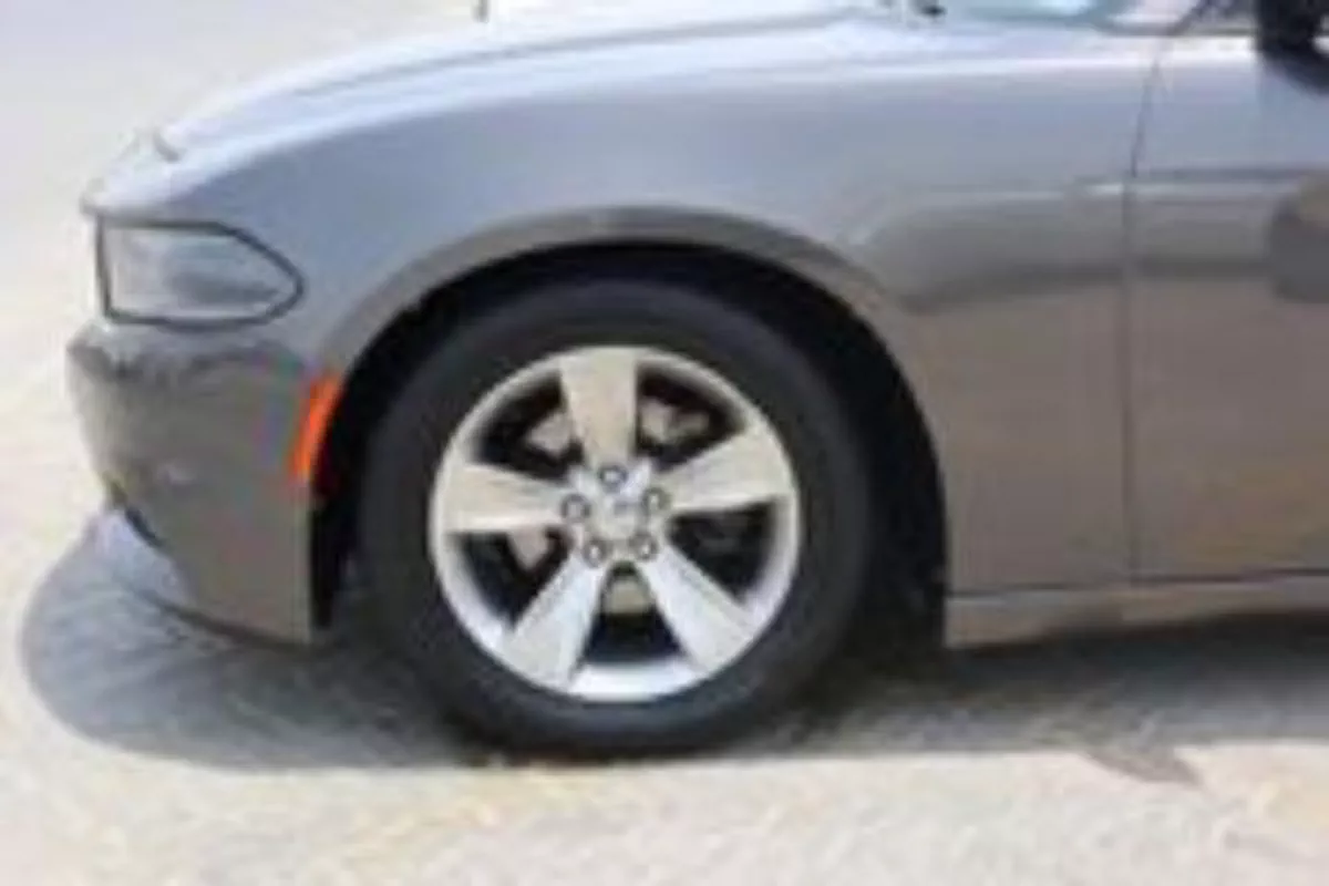 Used Dodge Charger 3.6L SXT Mid Option 2015-6-6