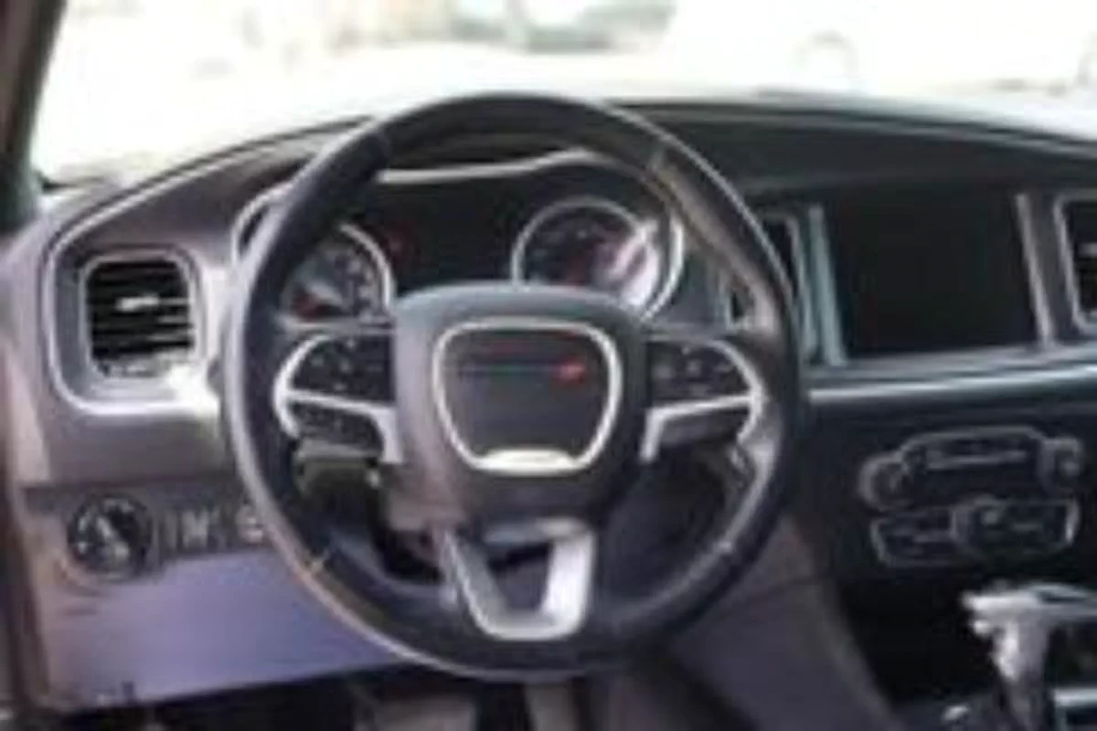 Used Dodge Charger 3.6L SXT Mid Option 2015-2-2