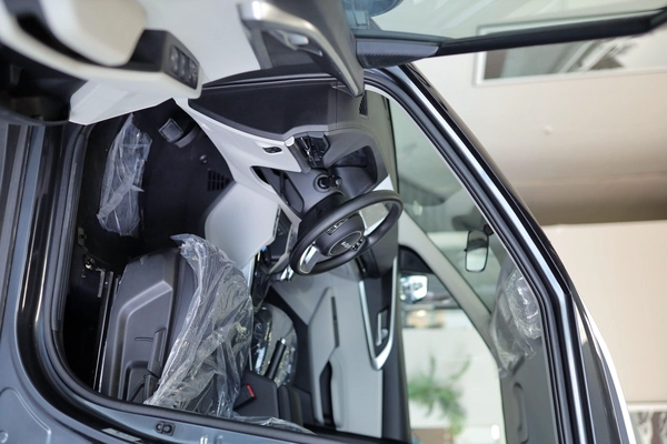 KIA CARENS 1.5L 7-SEATS MODEL 2025 GCC SPECS
