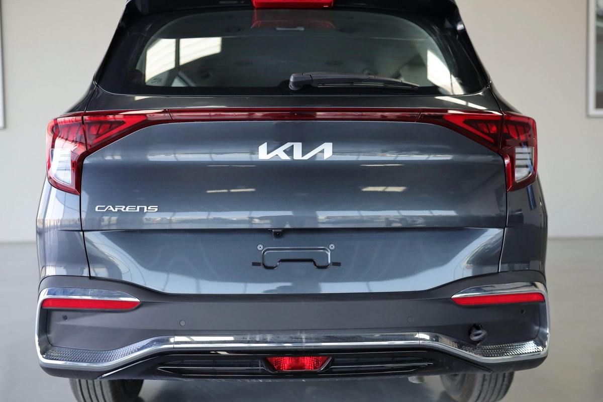 KIA CARENS 1.5L 7-SEATS MODEL 2025 GCC SPECS-18-18
