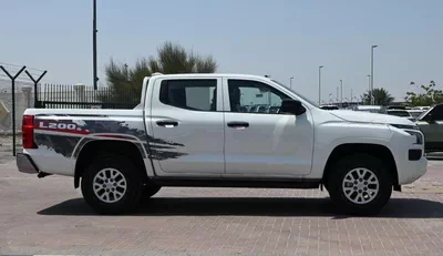 Mitsubishi L200 GL MITSUBISHI L-200 2.4L PETROL DCABIN 4X4-8
