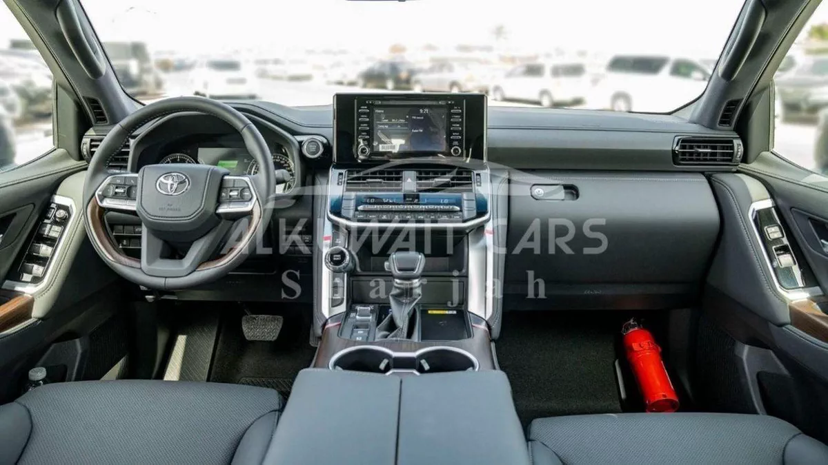 Toyota Land Cruiser VX TOYOTA LAND CRUISER LC300 VX 4.0P AT MY2024 twin turbo-9-0