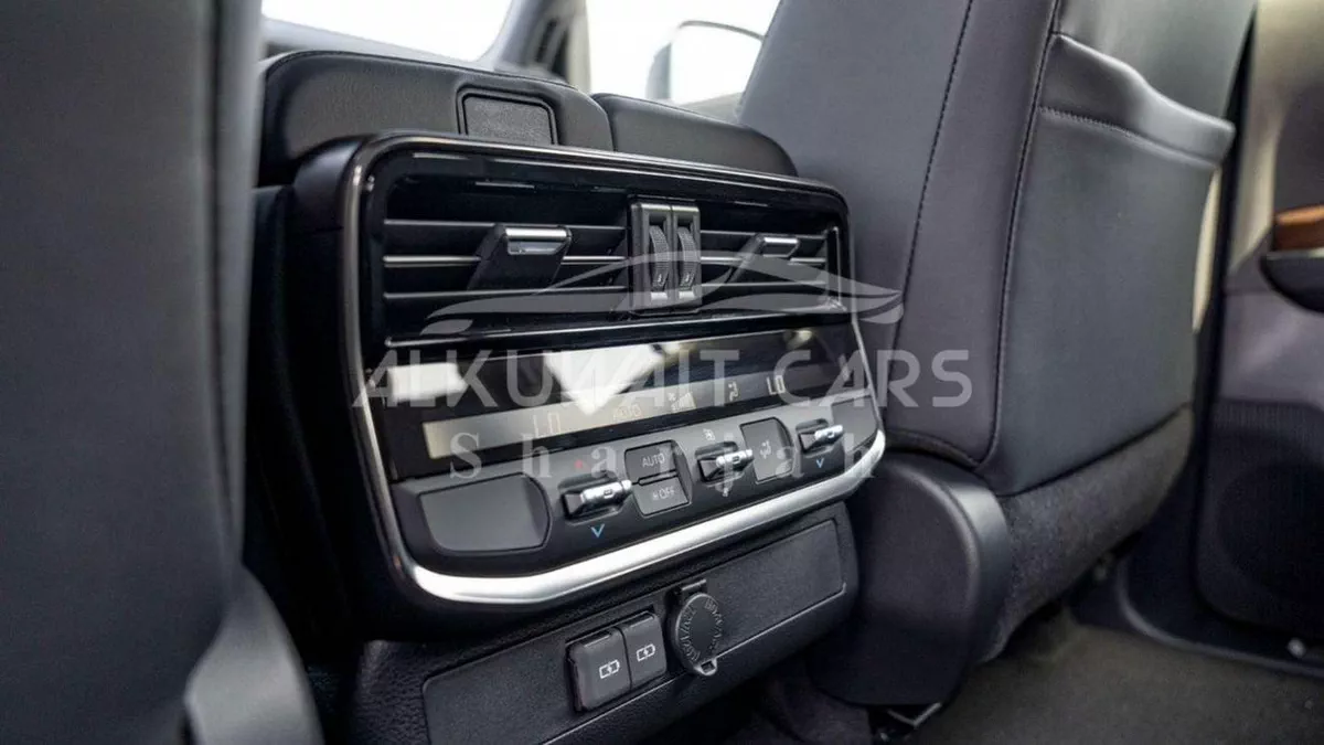 Toyota Land Cruiser VX TOYOTA LAND CRUISER LC300 VX 4.0P AT MY2024 twin turbo-12-0