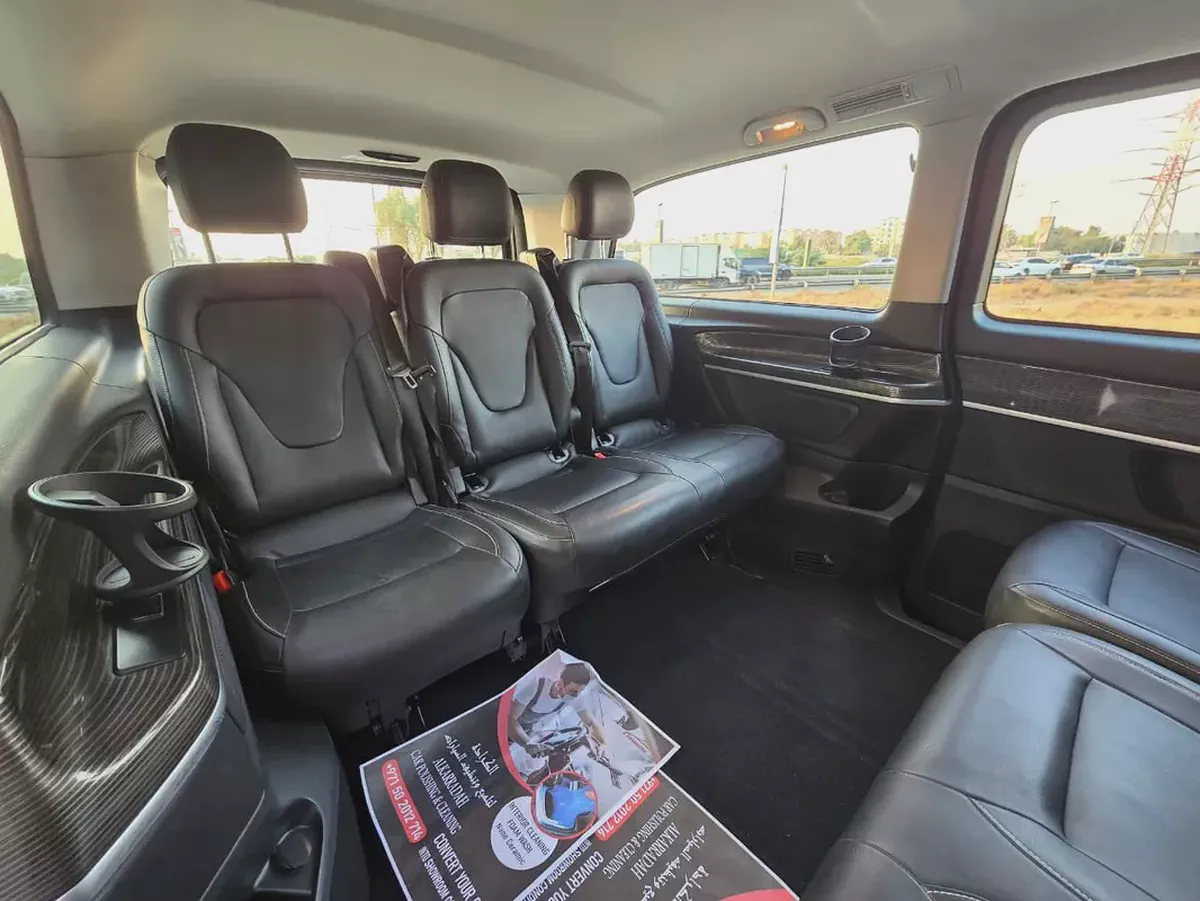 MERCEDES V-250 GCC 2023 // 2KEYS // PERFECT CONDITION // 8SEATS // ACCIDENT FREE-18-18