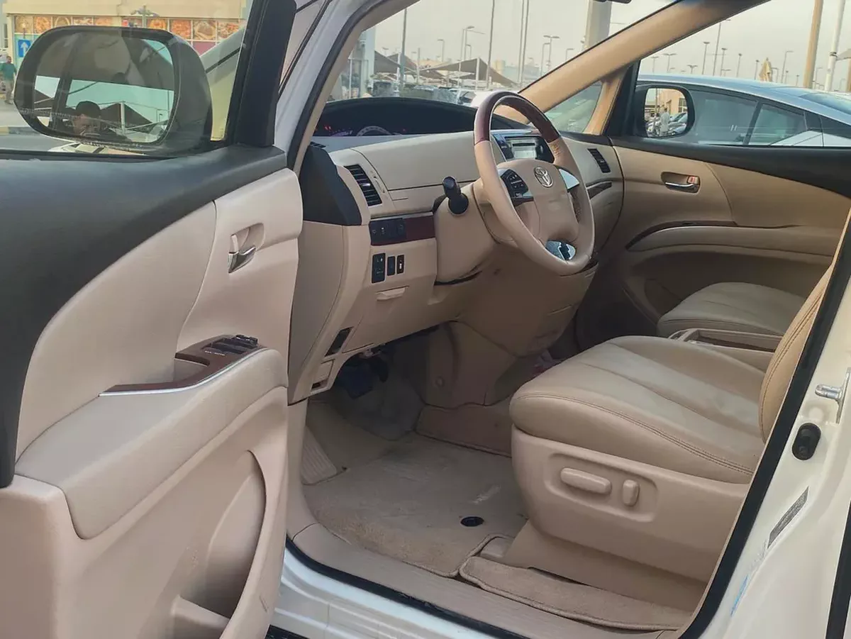 Toyota Previa GL 2020 | GCC Specs | Excellent Condition-9-9