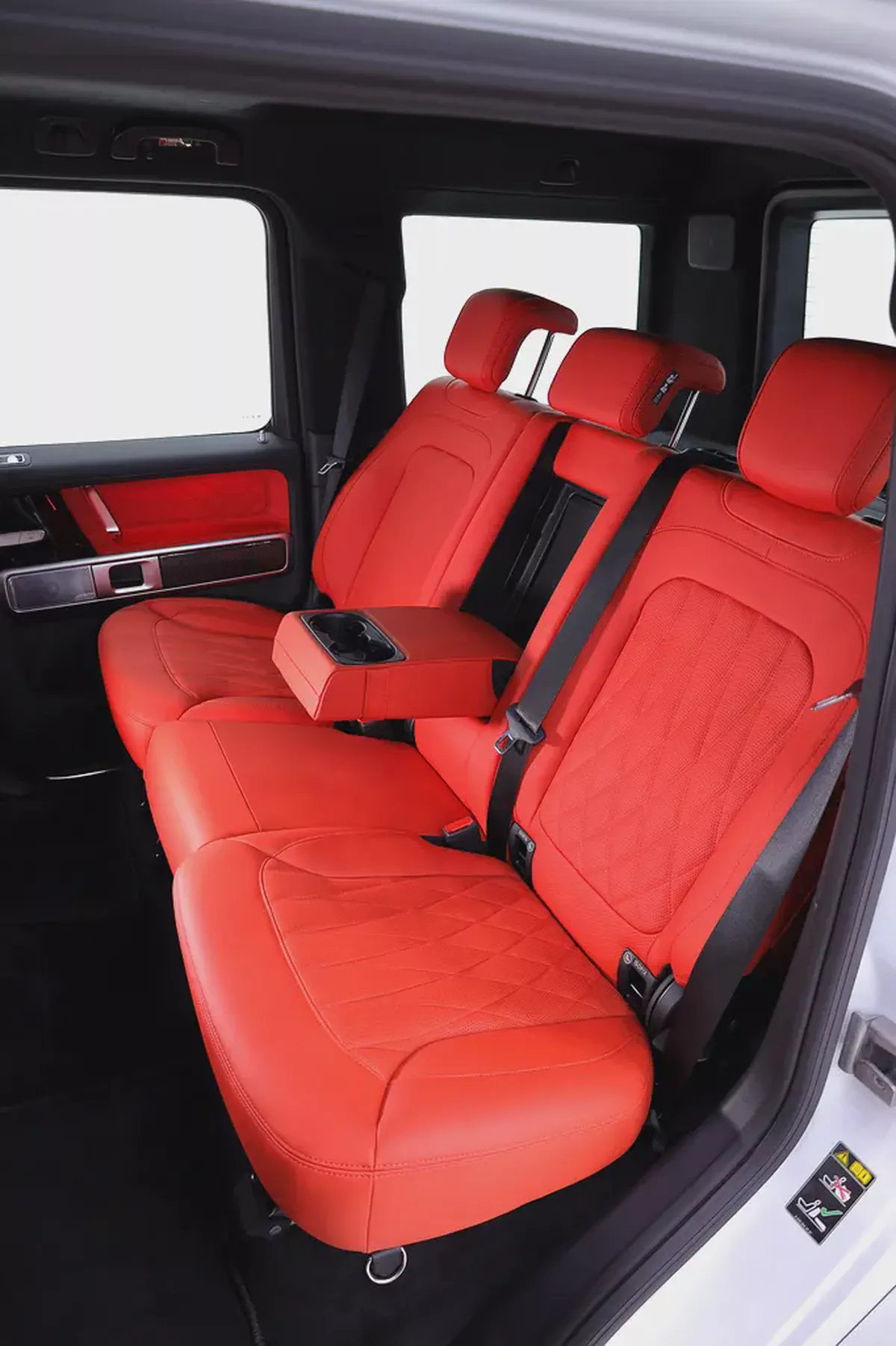 G63 GCC A22 DOUBLE NIGHT PACKAGE + CARBON INTERIOR + 5 YEARS WARRANTY + SERVICE FROM GARGASH-10-10