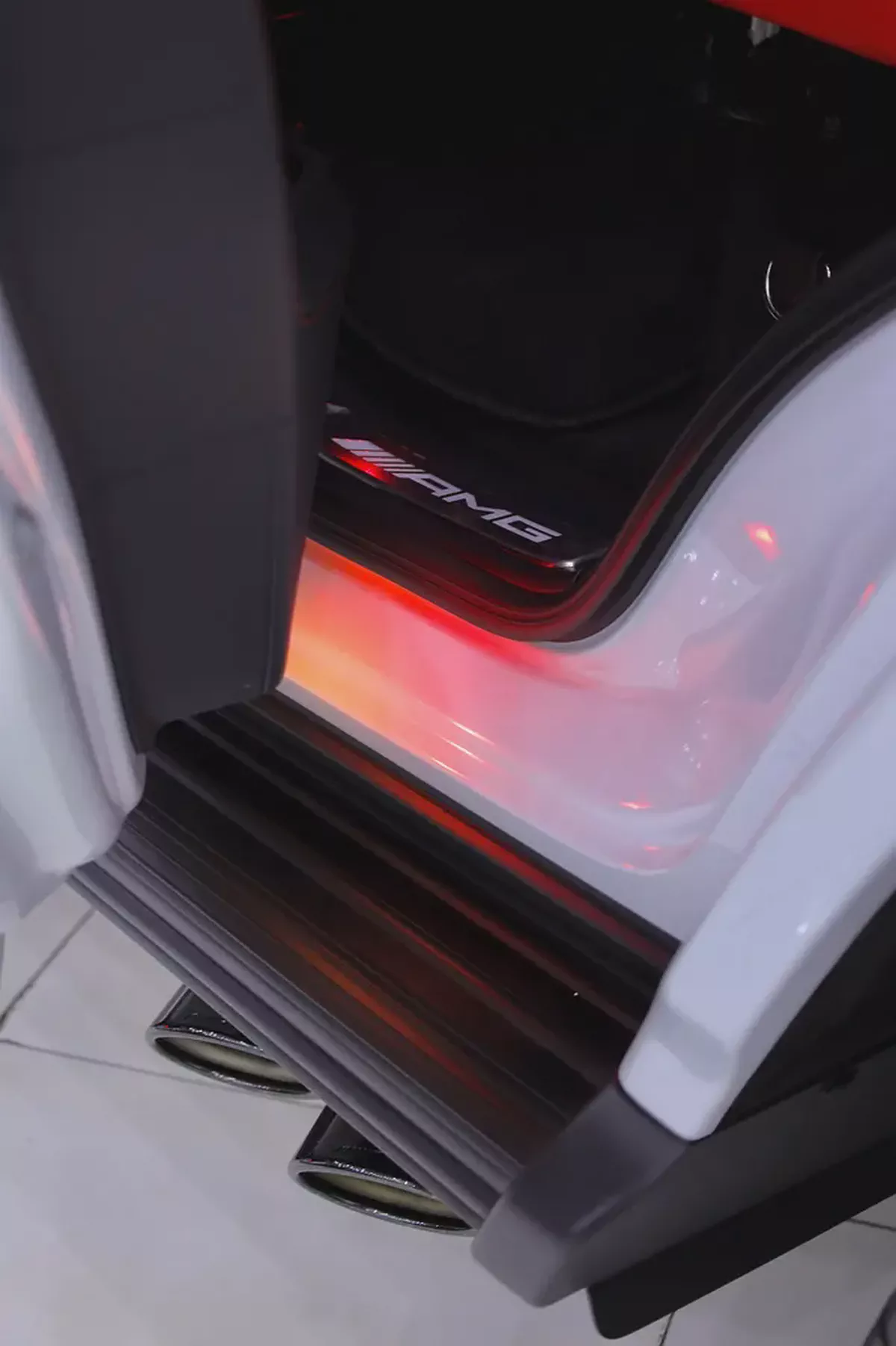 G63 GCC A22 DOUBLE NIGHT PACKAGE + CARBON INTERIOR + 5 YEARS WARRANTY + SERVICE FROM GARGASH-18-18