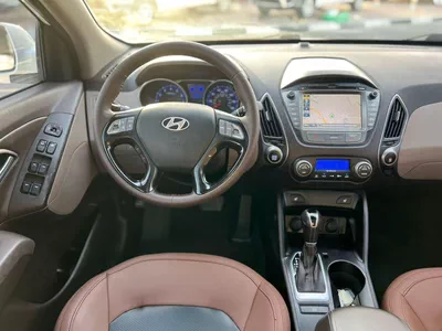 Hyundai Tucson  2014 Hyundai Tucson 2.4L V4 - Rear Camera - panoramic sunroof - Leather Seats-12