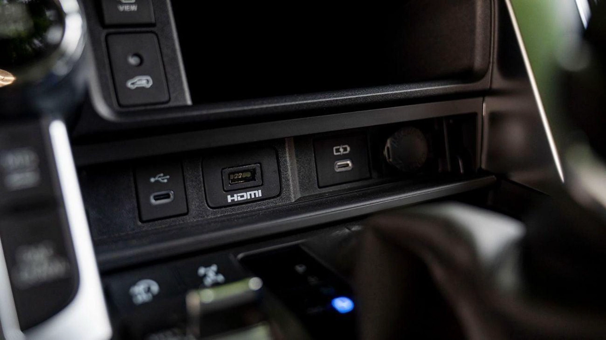 Toyota Land Cruiser VXR 3.5L TWIN TURBO FULL OPTION 2025-13-0
