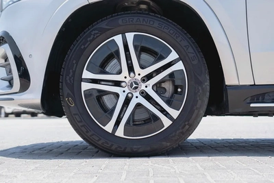 Mercedes-Benz GLS 450 4MATIC 2020-5