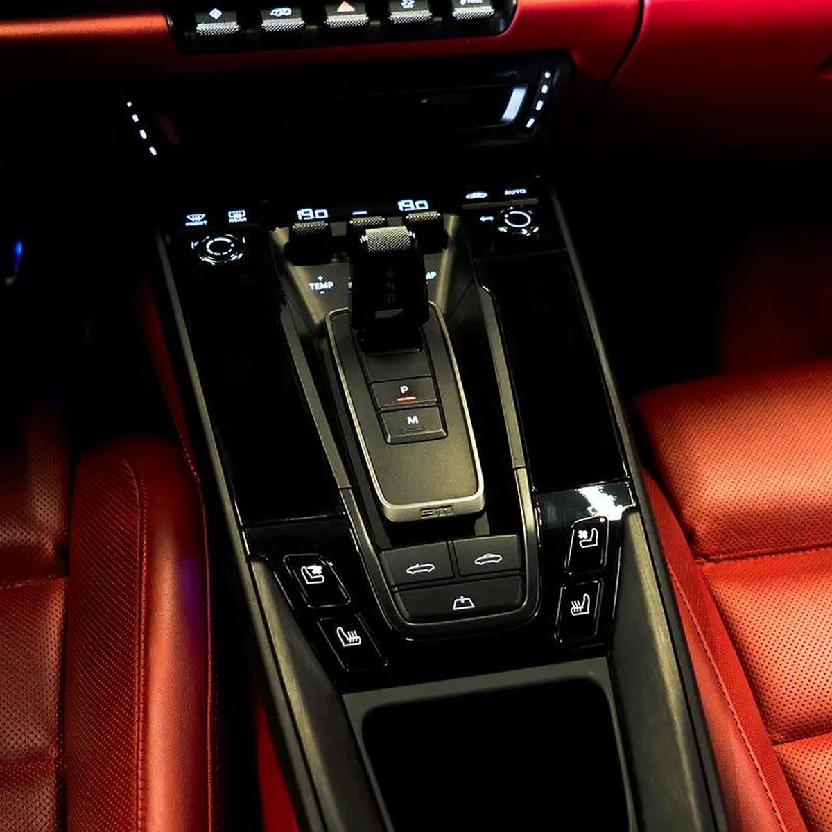 AED 11,499 pm • 0% Downpayment • Porsche Carrera GTS • 1 Year Warranty-4-4
