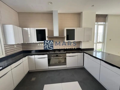 | Luxerious 4 Bedroom Villa | Big Garden |-3