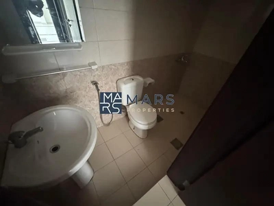 | Luxerious 4 Bedroom Villa | Big Garden |-4