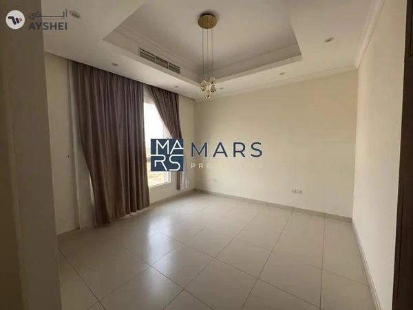 | Luxerious 4 Bedroom Villa | Big Garden |