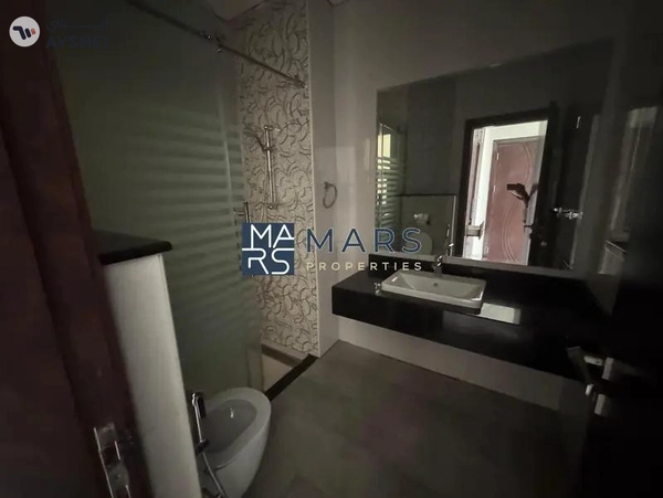 | Luxerious 4 Bedroom Villa | Big Garden |