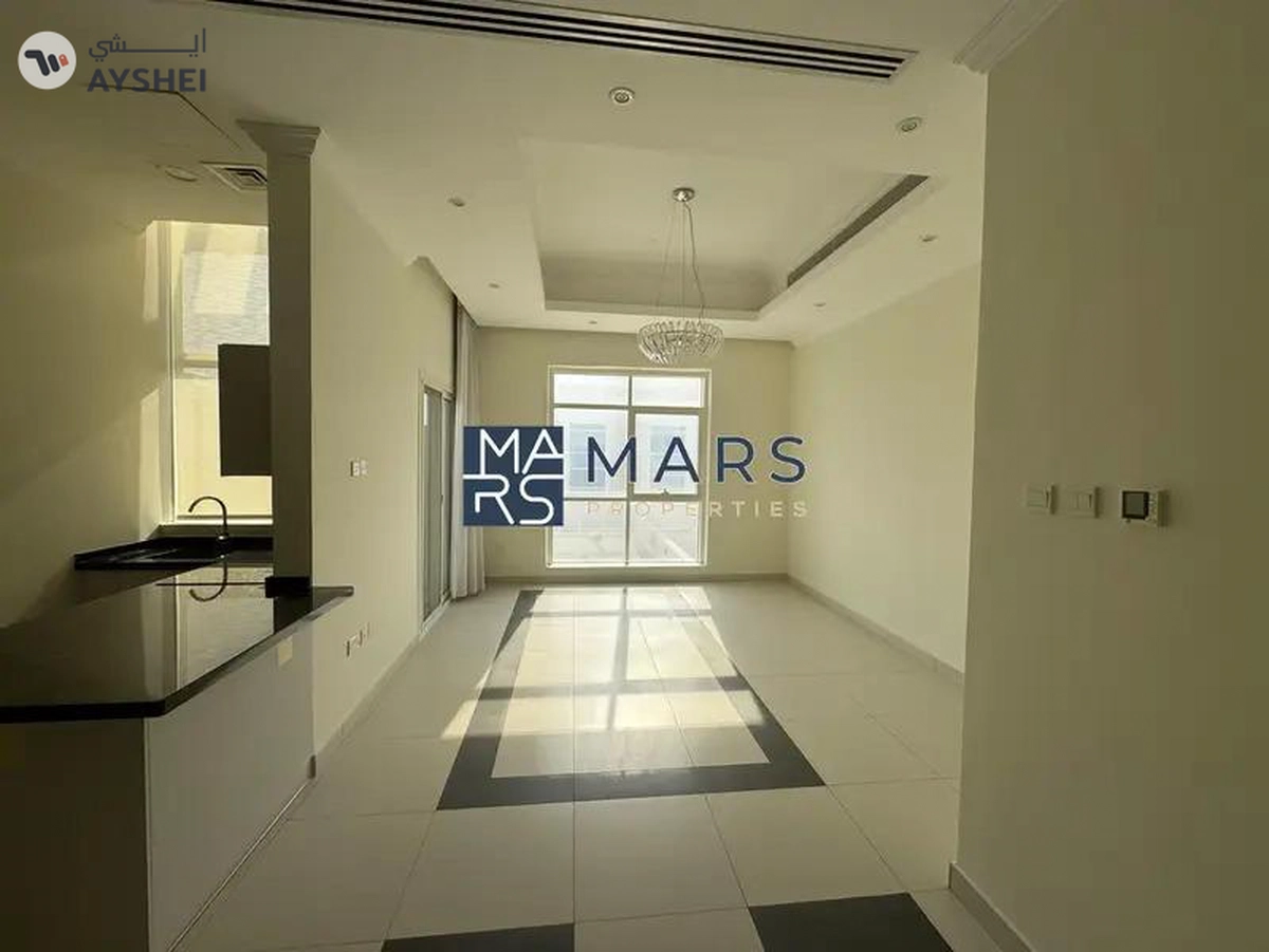 | Luxerious 4 Bedroom Villa | Big Garden |-6-6