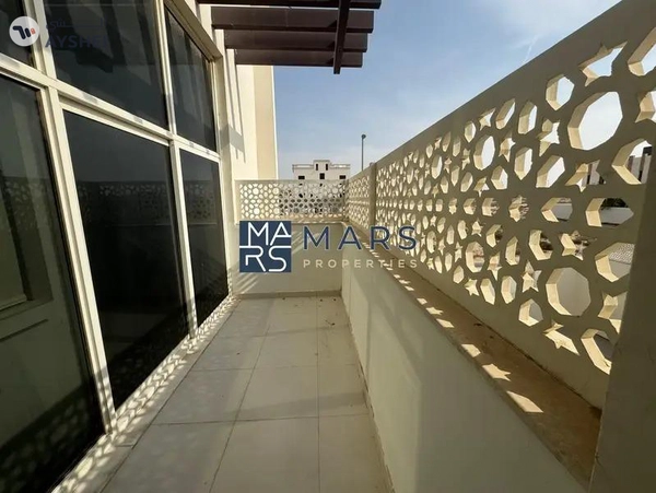 | Luxerious 4 Bedroom Villa | Big Garden |